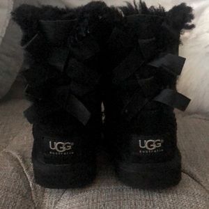 Toddler Bailey Bow Uggs